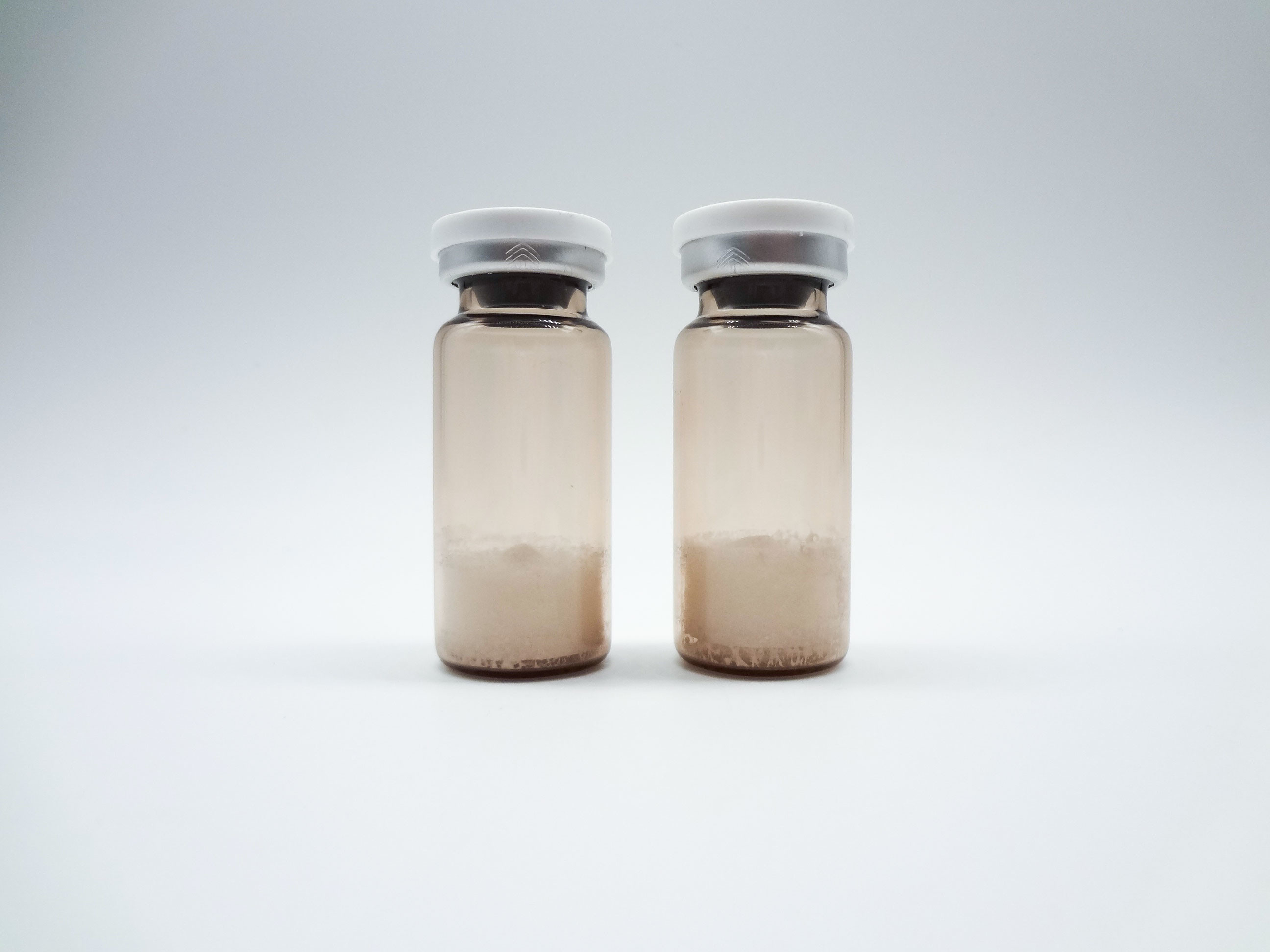 حشو PLLA قابل للحقن حشو جلدي متوافق بيولوجي لإعادة حجم الوجه الدائم وتصحيح التجاعيد